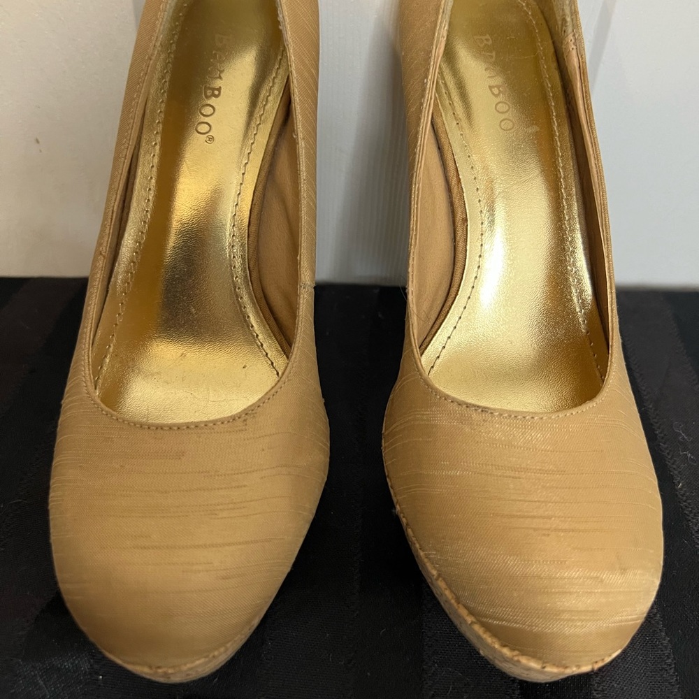Bamboo Platform High Heels Tan/Gold Raw Silk with Cork Platform and Heel Sz 7